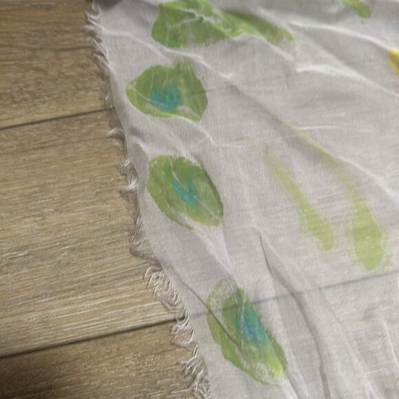 L’Oro Di Maglia Hand Painted Scarf - Picture 4 of 5